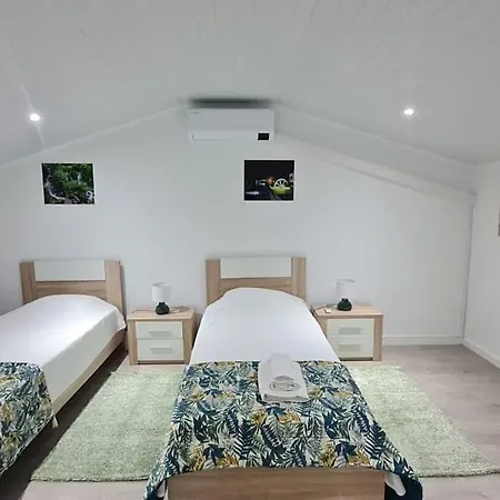 Casa Santo António * Água de Alto