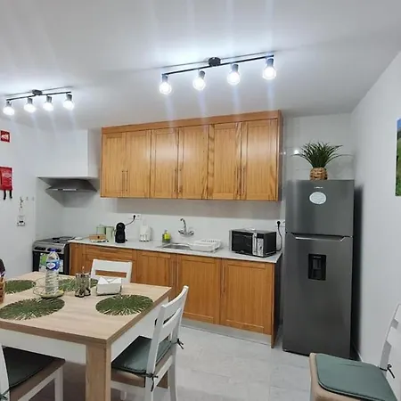 Сasa de vacaciones Casa Santo António Água de Alto